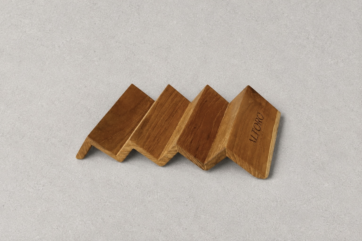 Zigzag wooden taco stand
