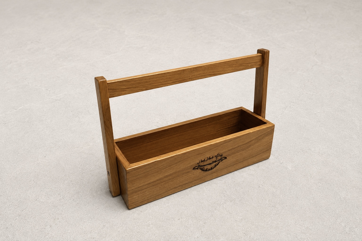 Wooden cutlery box with handle