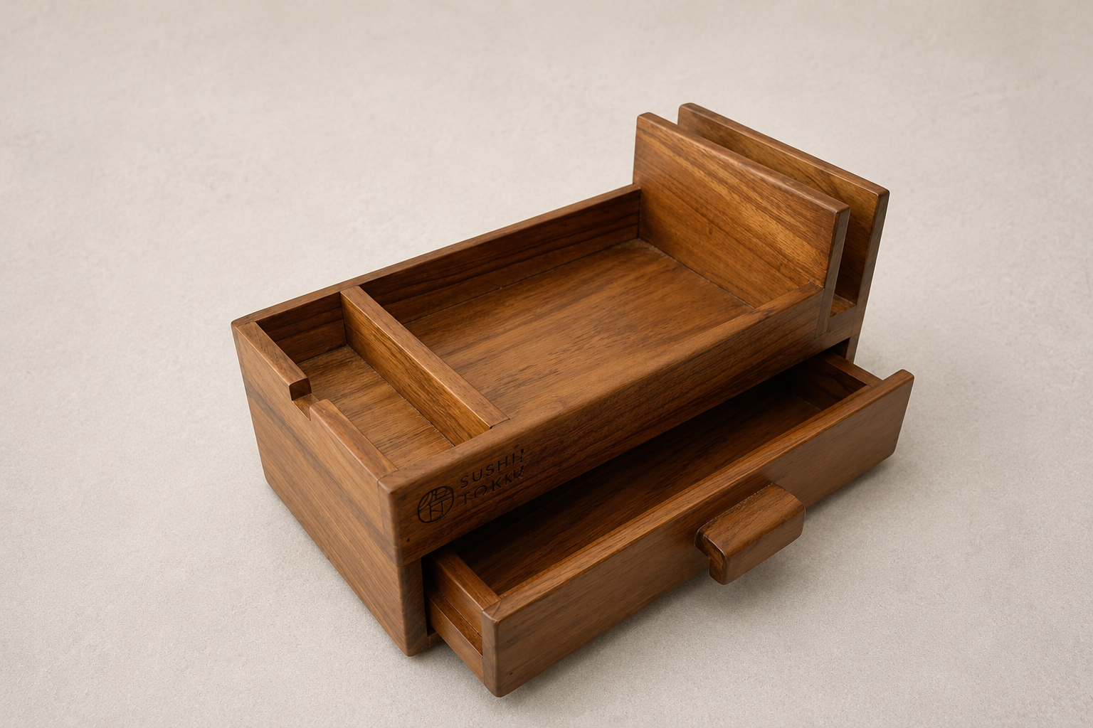 Wooden cutlery drawer