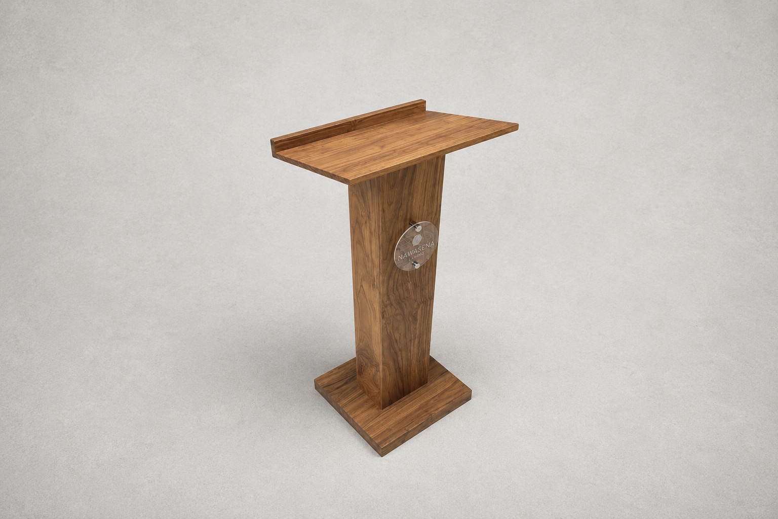 Wooden cheese grater stand